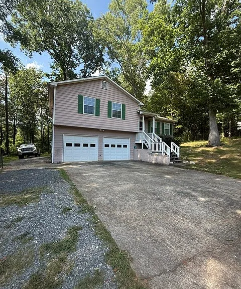 19 Red Top Cir — Photo 2