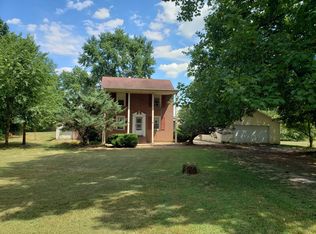 55 Hevener Dr, Farmville, VA 23901