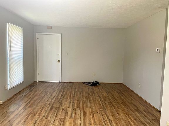 3rd image of 1040 N Highland Ave