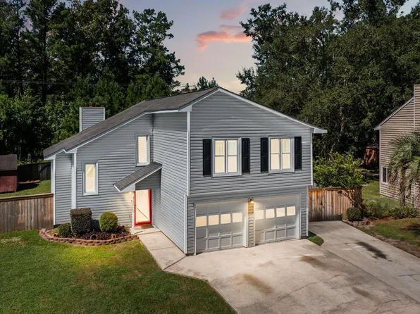 8151 N Ridgebrook Dr, North Charleston, SC 29420