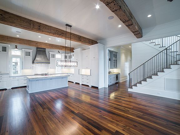 5th image of 470 Corley St