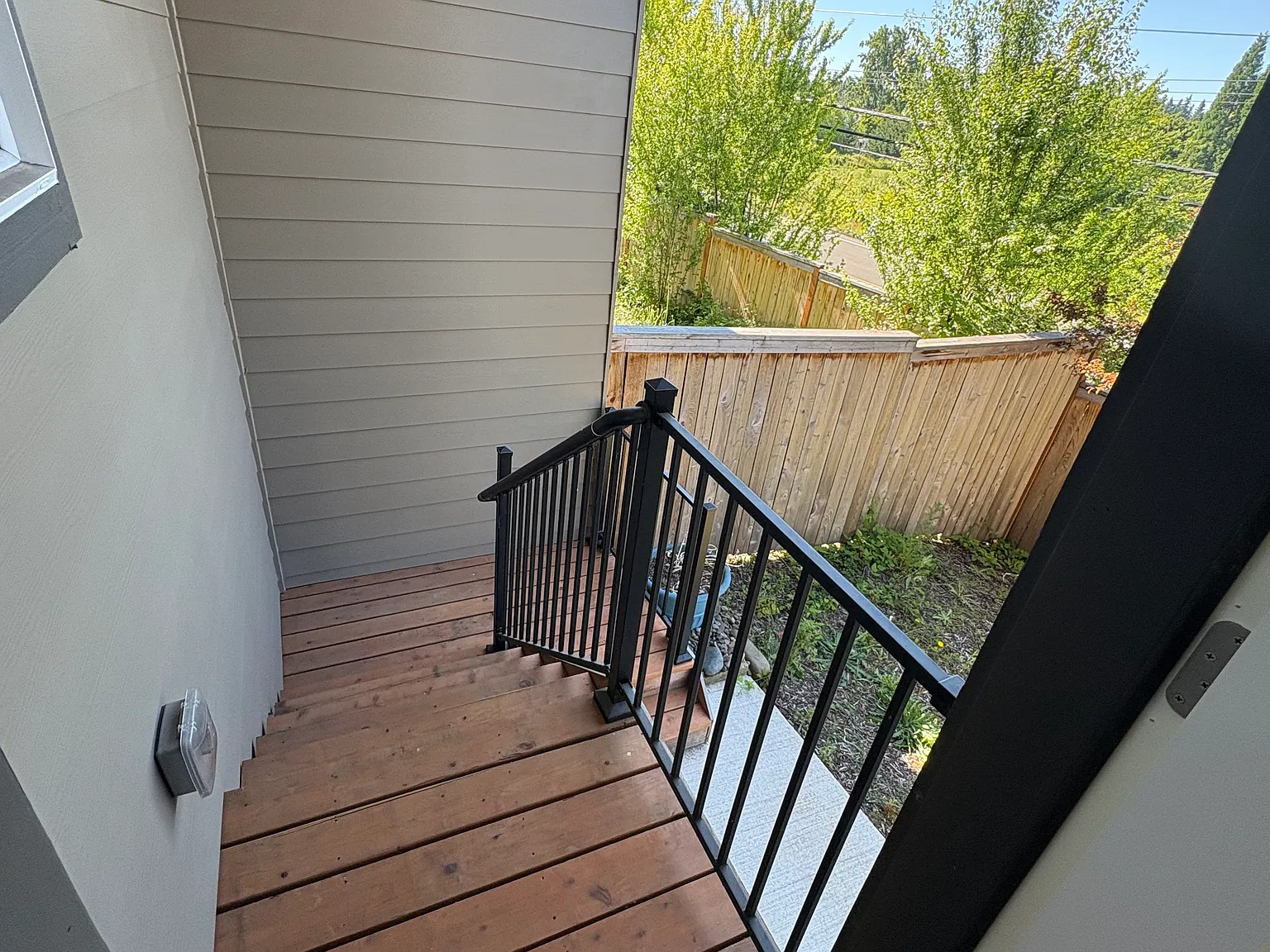 3611 NE Minnehaha St — Photo 4