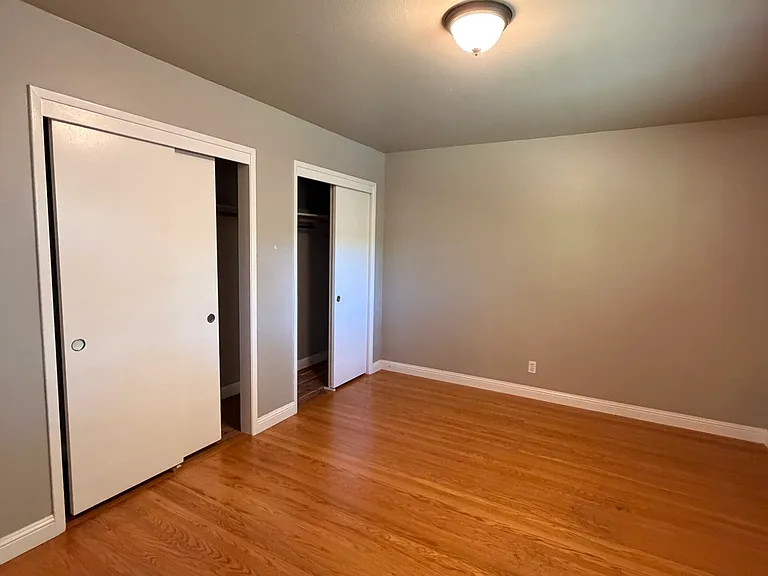 3743 Newark Dr — Photo 15