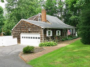 13 Hopi Dr, Middletown, NJ 07748