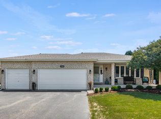 1900 Larkspur Dr, Plainfield, IL 60586