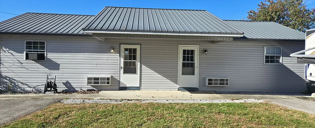 1 bed, 1.0 bath, 600 sqft, $850 — Photo 2