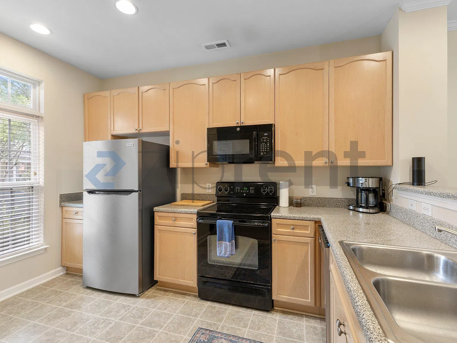 2 bed, 2.5 bath, 1454 sqft, $2,000 — Photo 4