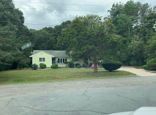 270 Willimantic Dr, Marstons Mills, MA 02648