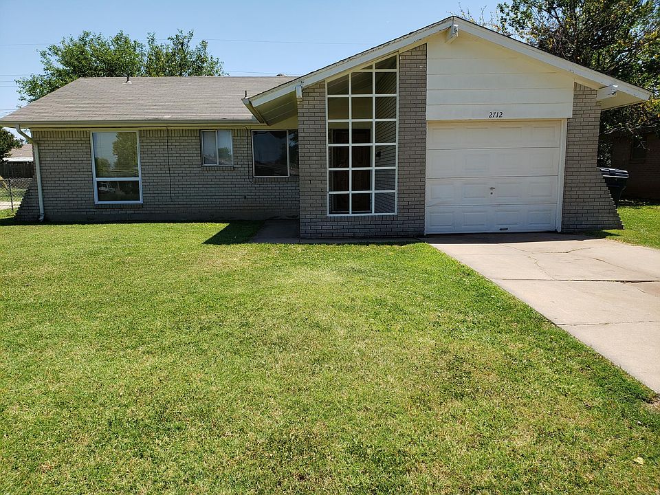 3 BR, 1 1/2 Bath, Inside Utility, 1 Car Garage