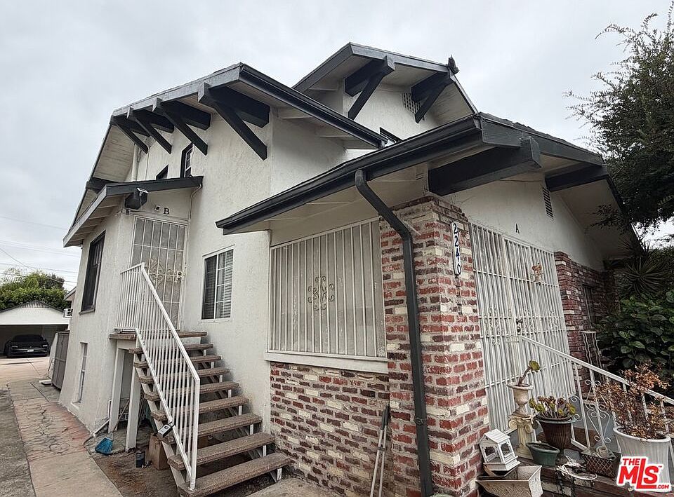 1st image of 2240 Crenshaw Blvd APT B
