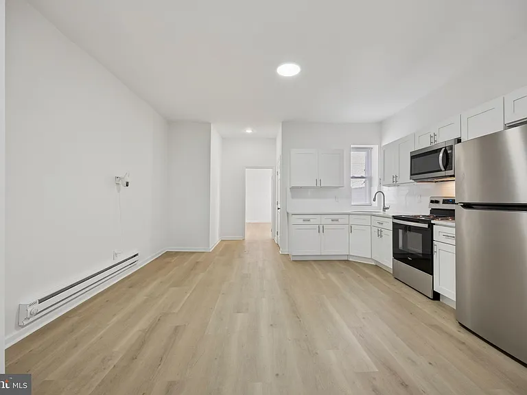 278 S 60th St — Photo 5