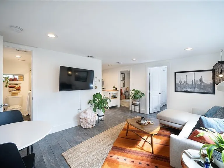 1119 Gunter St #B — Photo 3