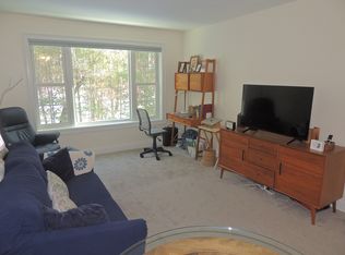 26 Green Leaves Dr Unit 635, Amherst, MA 01002