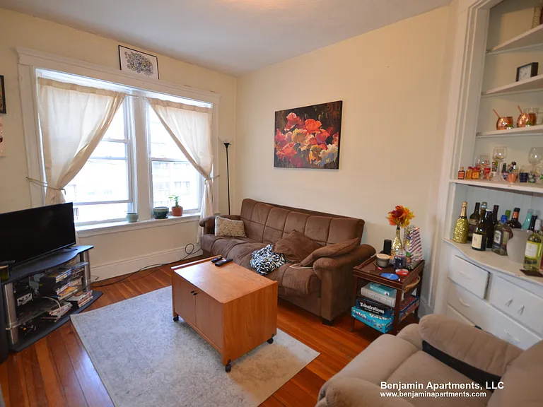 19 Mount Hood Rd #13 — Photo 2