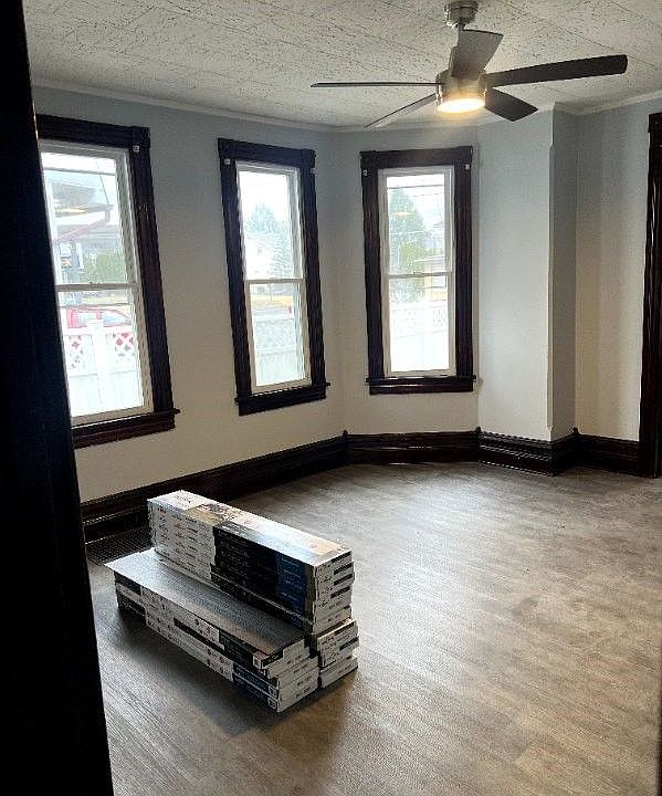 Inside of 110 S. 7th St.