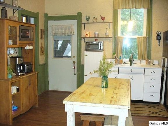 Home for Sale in Quincy, IL $94,900