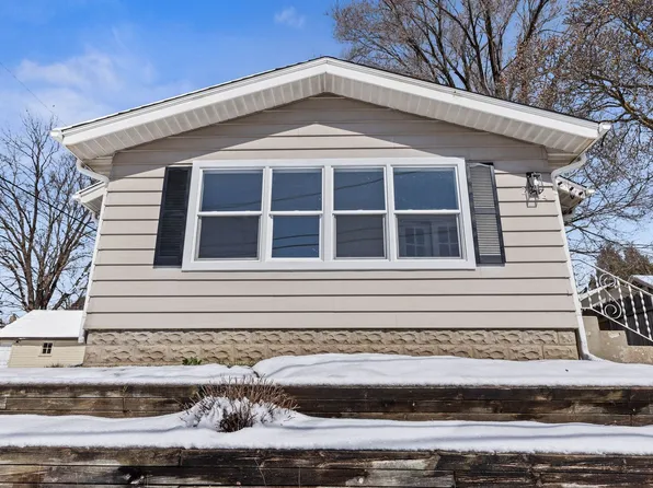 2414 2nd Ave, Rockford, IL 61108