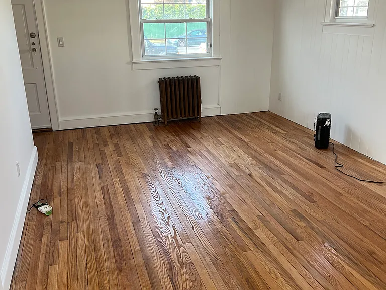 2419 Yorktown St — Photo 10