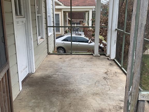 Screened-In Front Porch