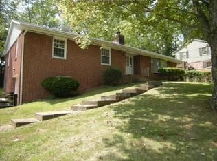 1704 Rolling Hills Rd, Charleston, WV 25314