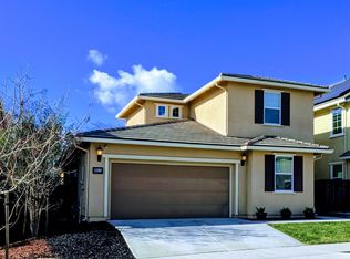 9511 Hummingbird Ln, Gilroy, CA 95020