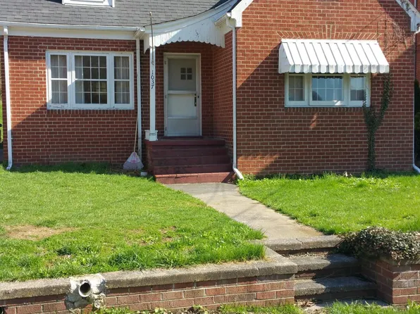 1037 Gene St, Grundy, VA 24614