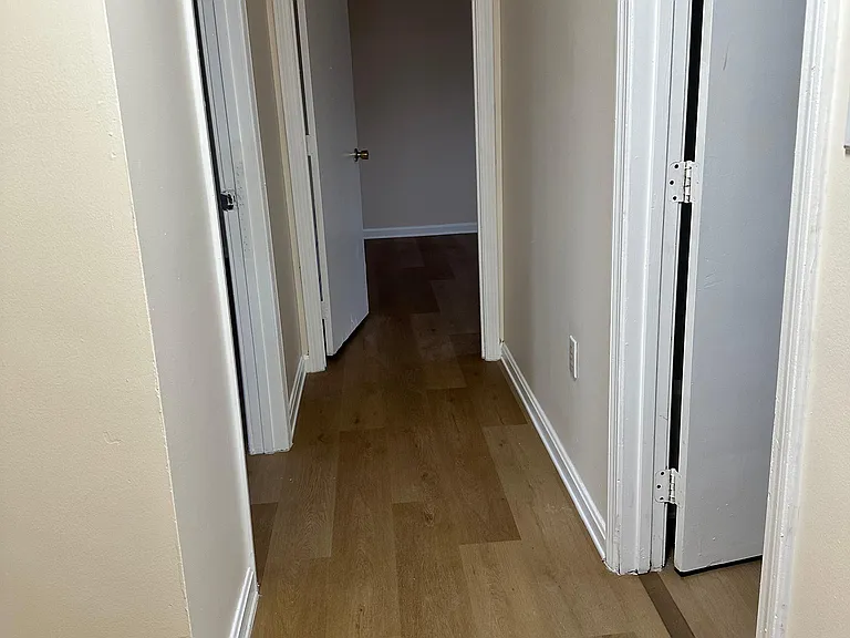 18 Tobin Ave — Photo 10
