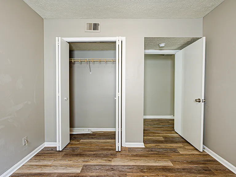 1307 E Market St #1 — Photo 17