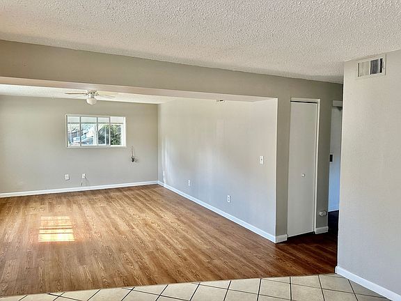 3rd image of 1980 E 47th Ave #5DEAED350