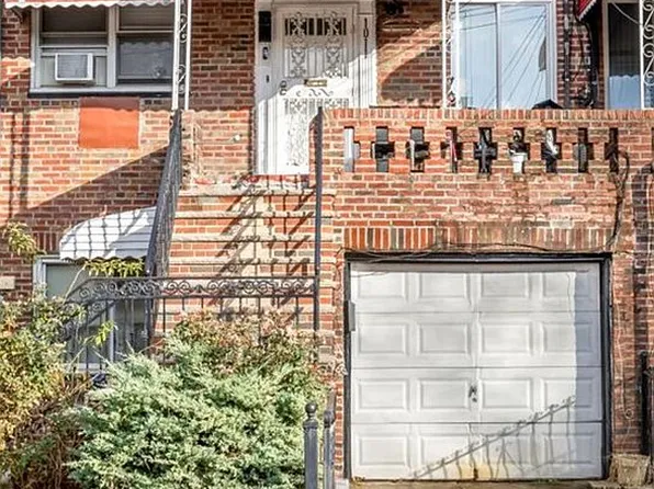 1011 E 53rd St, Brooklyn, NY 11234