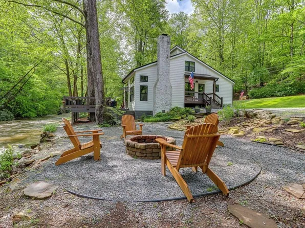 700 W Mountaintown Trl, Ellijay, GA 30540