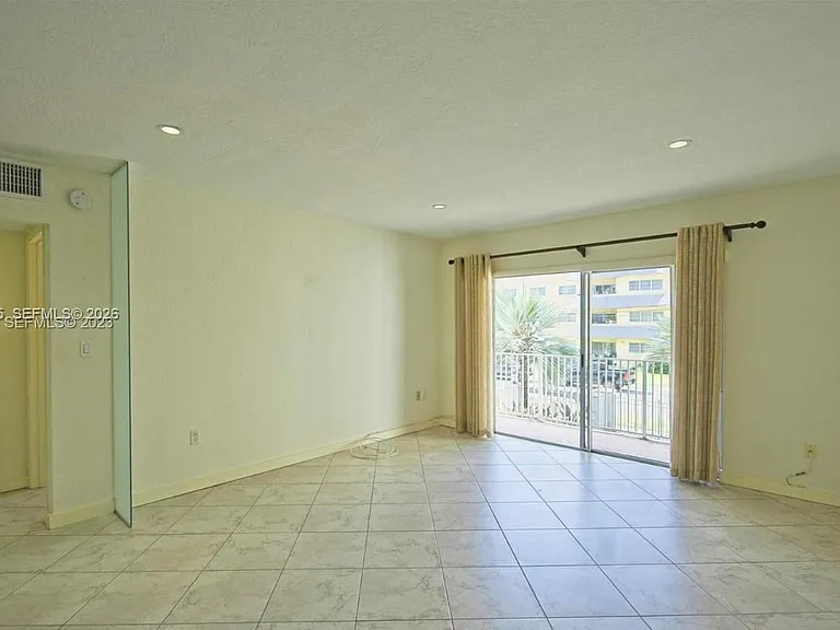 7401 SW 82nd St #207S — Photo 8