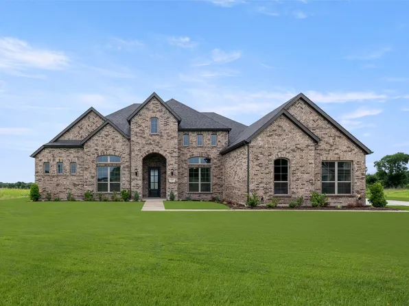 235 Regier Ct, Waxahachie, TX 75165