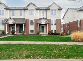 10656 Dani Ln, Orland Park, IL 60462