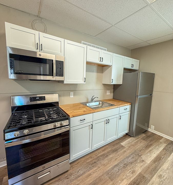 1st image of 946 Muskegon Ave NW APT 1