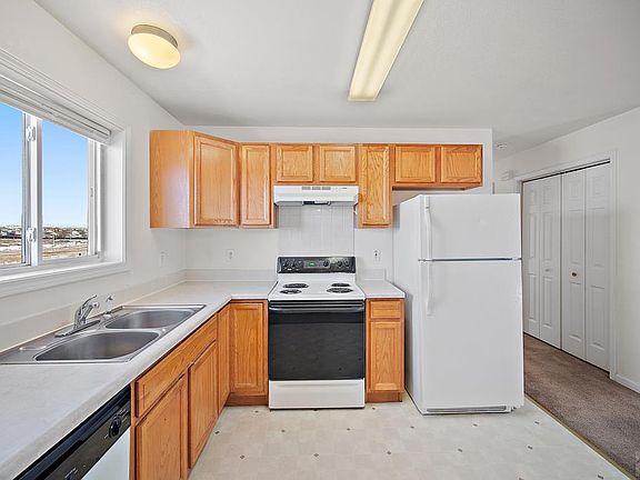 5th image of 4400 Rawhide Rd Unit 138