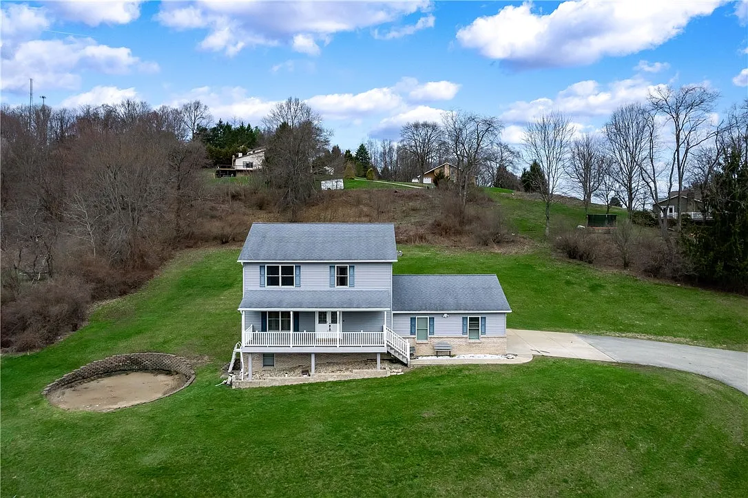 229 Millenium Dr photo 1