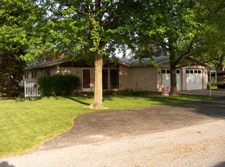 907 S 16th St, Elwood, IN