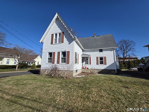 2nd image of 44 Maple Avenue