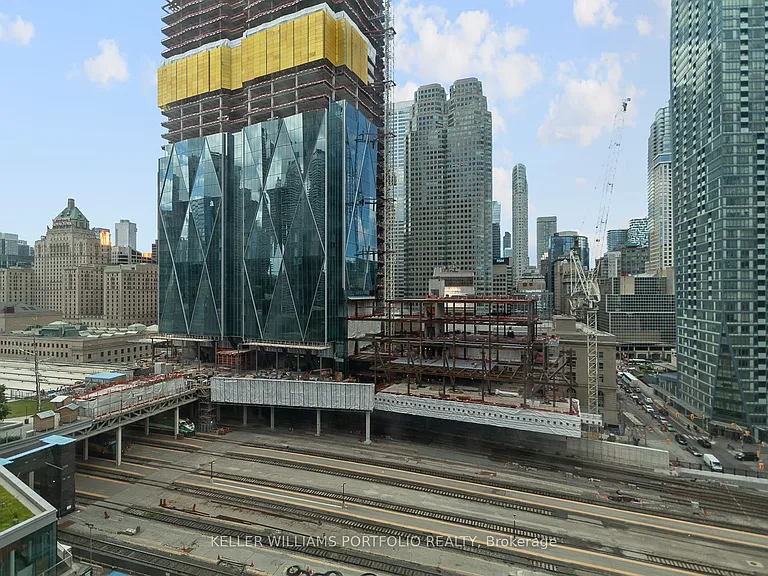 18 Yonge St #1504 — Photo 16