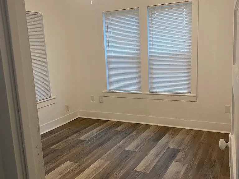 1617 W Avenue M — Photo 7