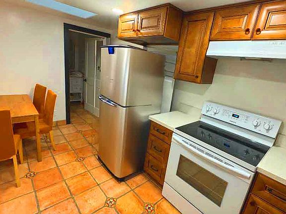 5th image of 710-718 S La Luna Ave #716