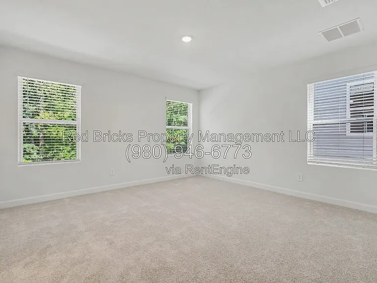 3125 Ophelia Aly — Photo 19
