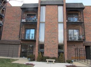 7908 W North Ave APT 202C, Elmwood Park, IL 60707