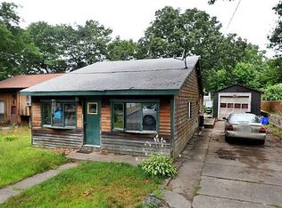 21 Darton St, Coventry, RI 02816