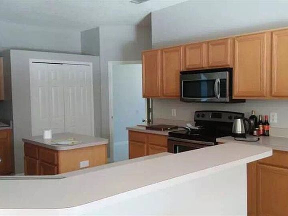 4th image of 2000 Derby Glen Dr #1