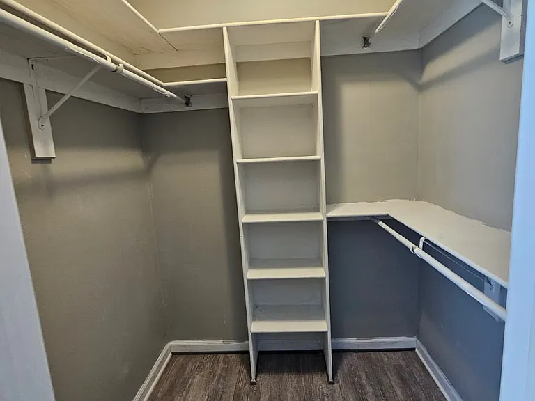 400 Apricot St — Photo 22