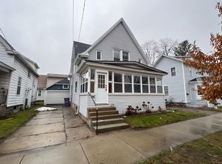 1705 Center Ave NE, Grand Rapids, MI 49505