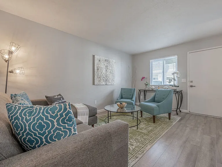 Napa Green Apartments — Photo 10