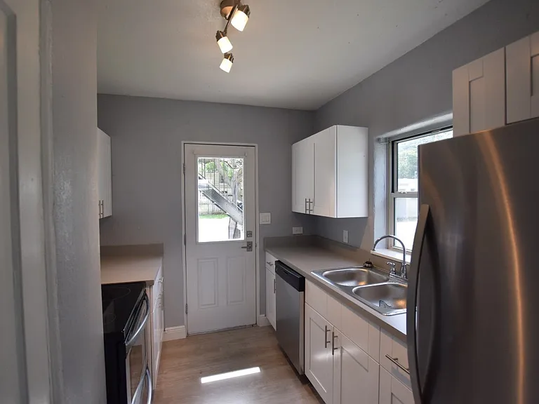 620 Florida Street — Photo 2